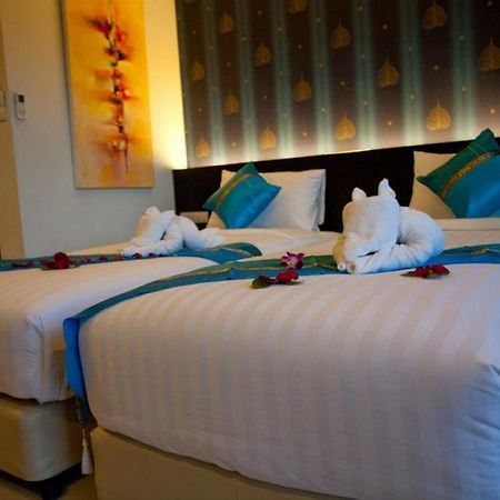 Kata Green Beach Hotel Екстер'єр фото