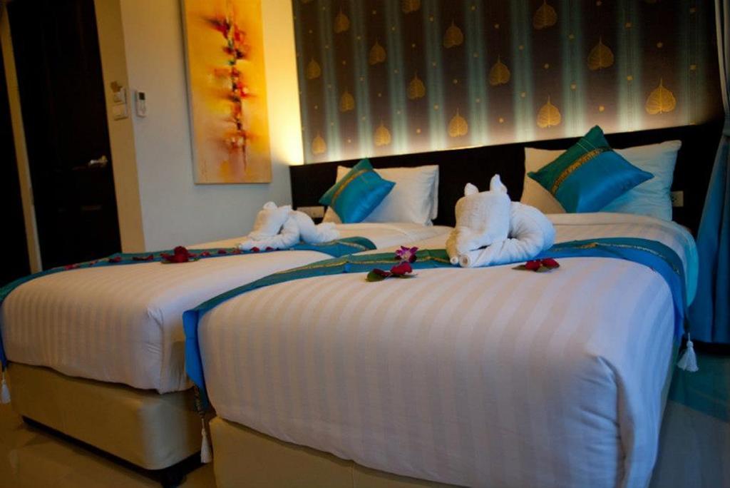 Kata Green Beach Hotel Екстер'єр фото