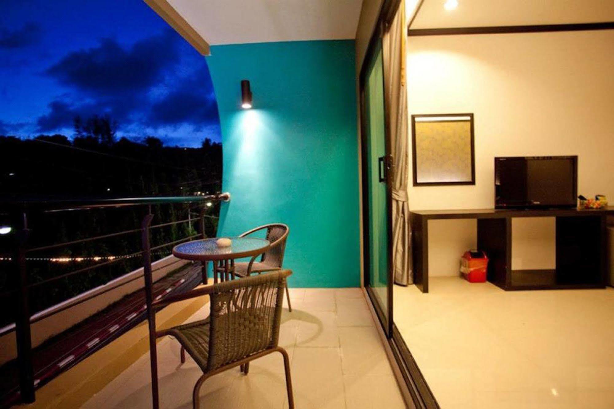 Kata Green Beach Hotel Екстер'єр фото