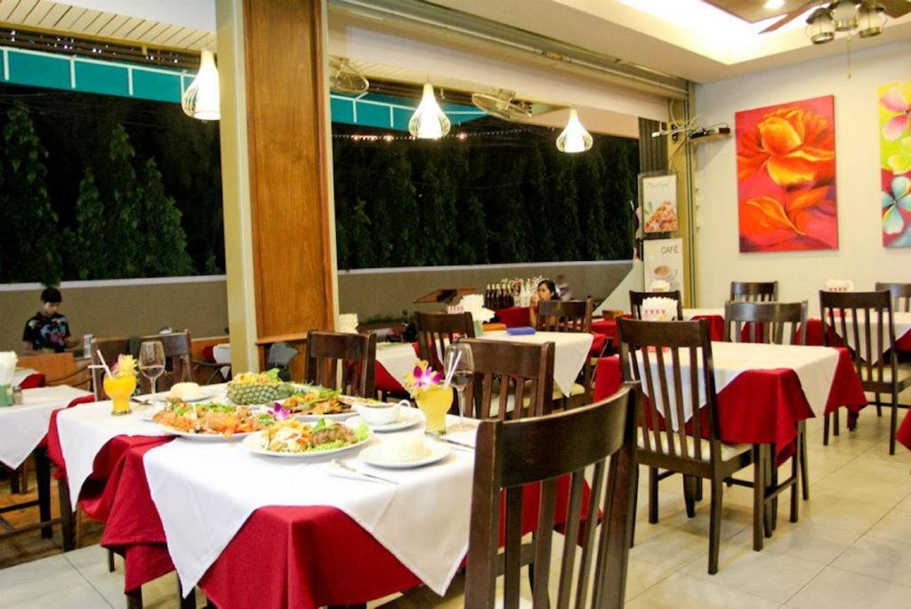 Kata Green Beach Hotel Екстер'єр фото